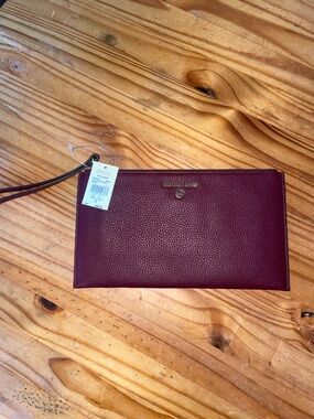 Michael Kors Jet Set Large   MK Clutch Wristlet Wallet/ Merlot NWT